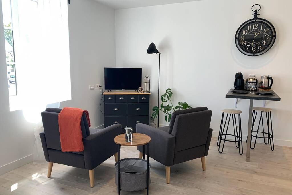 Le Petit Loft - Studio - Wifi - Coeur De Ville - Parking Pont-lʼAbbé Zewnętrze zdjęcie